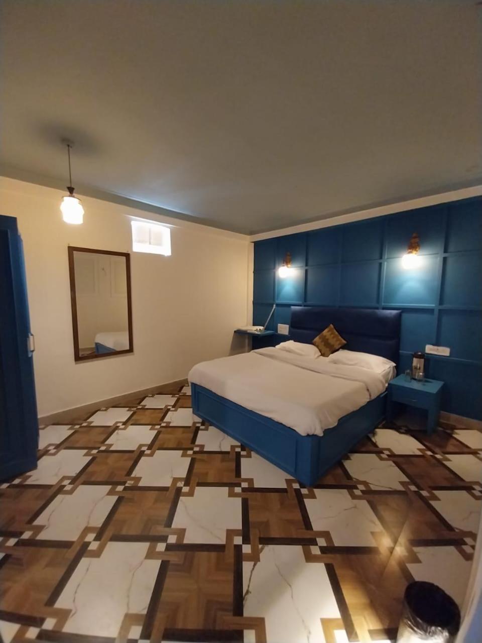 Hotel The Mussoorie International Bagian luar foto