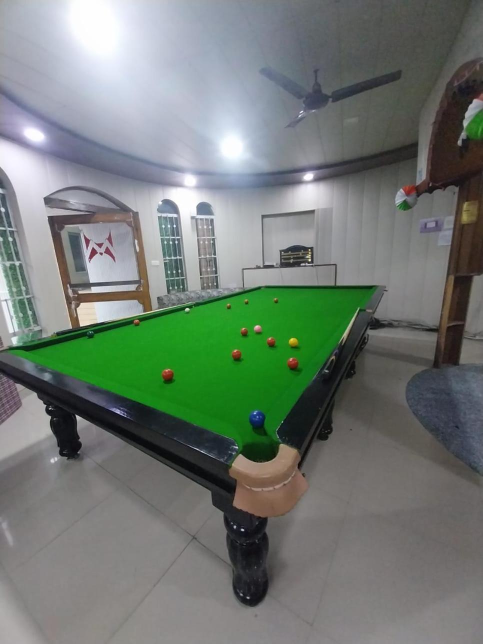 Hotel The Mussoorie International Bagian luar foto